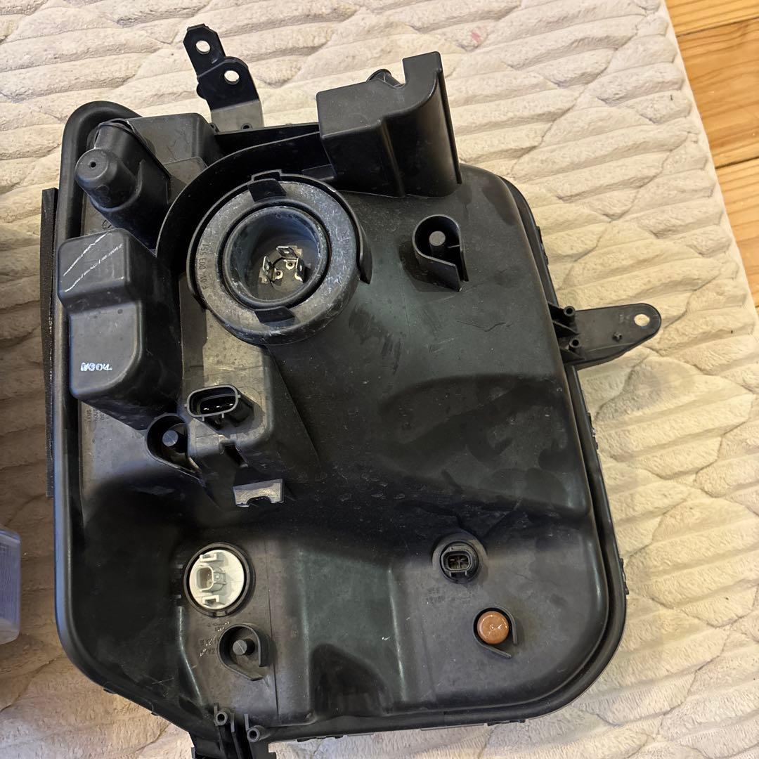 エブリィバン　DA17V ヘッドライト左右セット