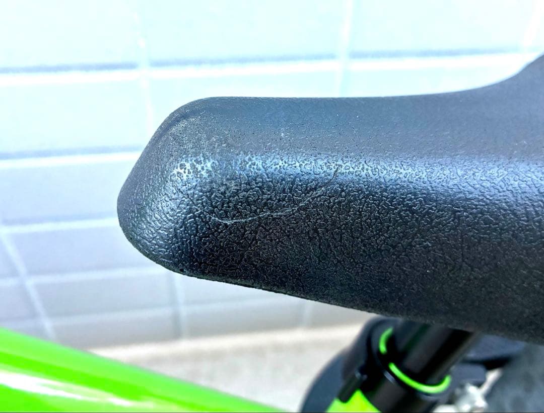 【STRIDER ストライダー】スポーツモデル 12インチ12型 緑 グリーン