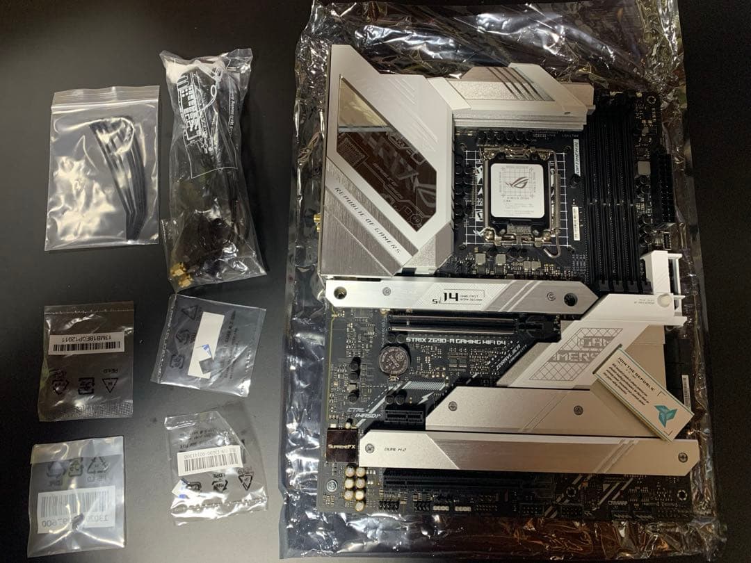 (はつくん) I7 12700kf + ROG STRIX Z690-A