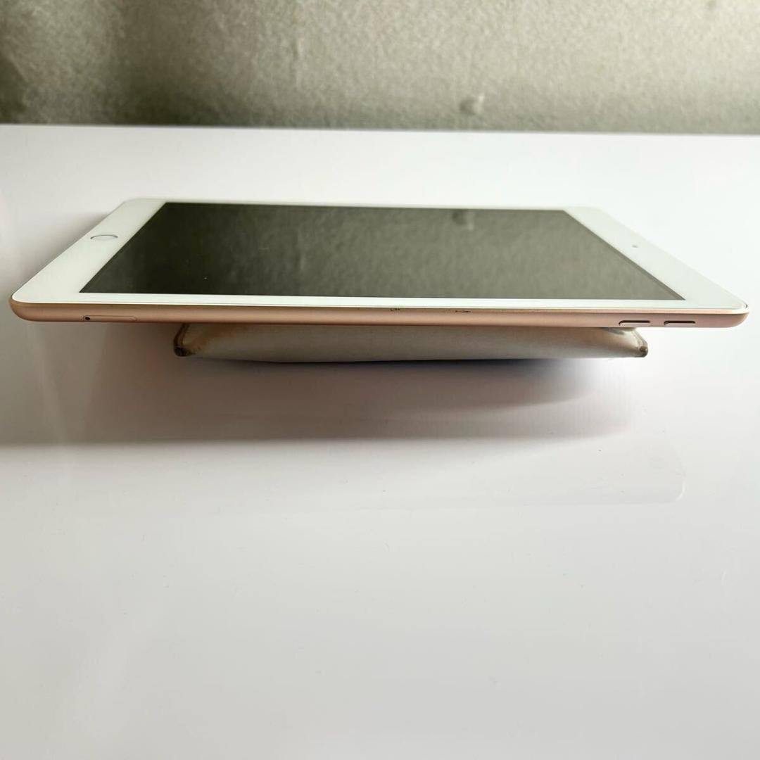 【ジャンク】Apple iPad ゴールド 32GB Wi-Fiモデル