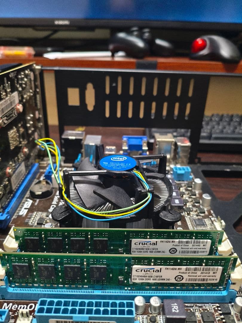 Xeon E3-1230V2 + マザボ+GTX 750 Ti + 16GB