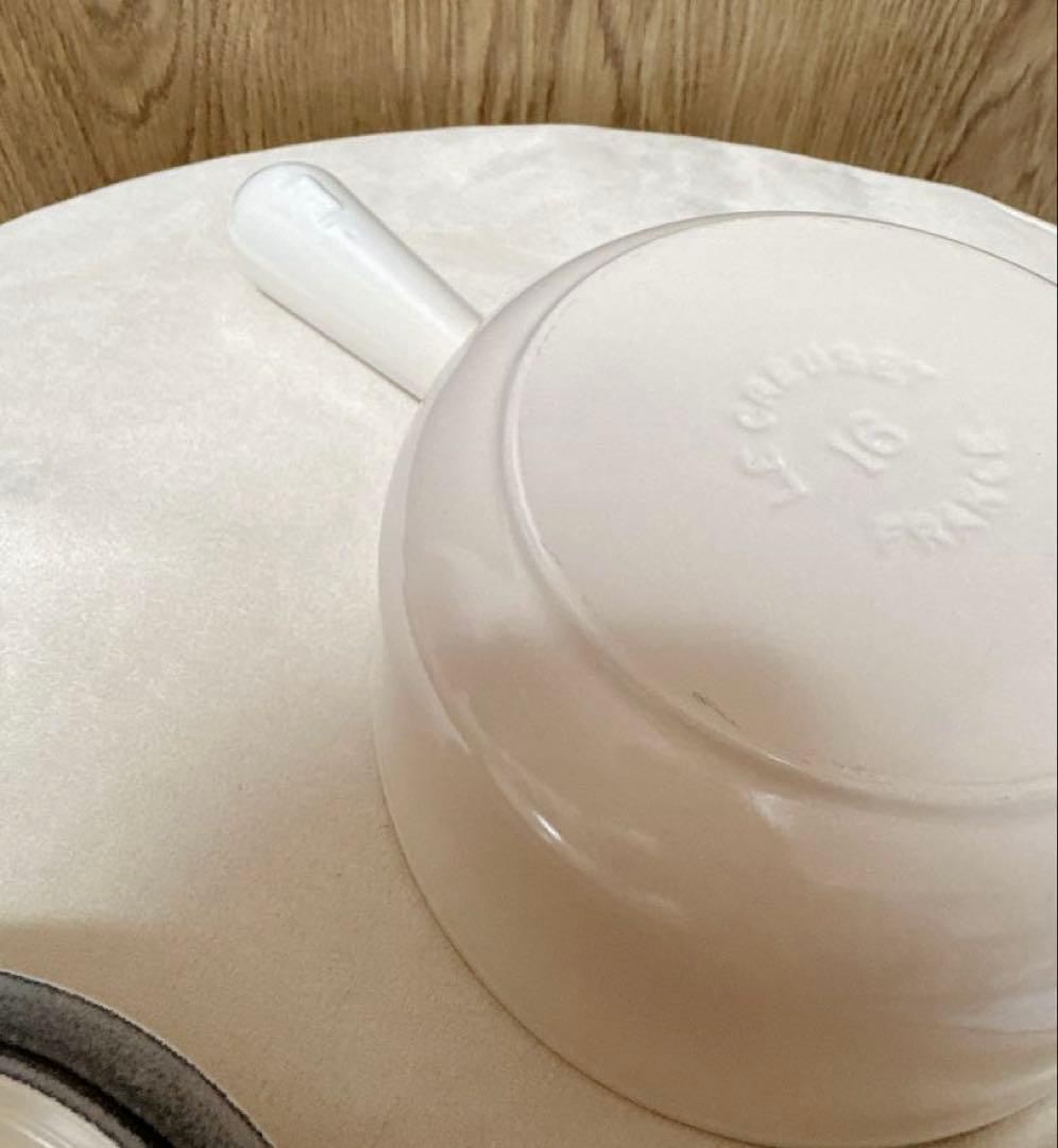 【超美品】優しいメレンゲ×上品ゴールドツマミ♡ル・クルーゼ 16cmソースパン