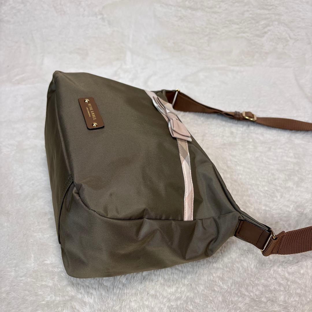 美品　ブルーレーベルクレストブリッジ ショルダーバッグ リボン チェック