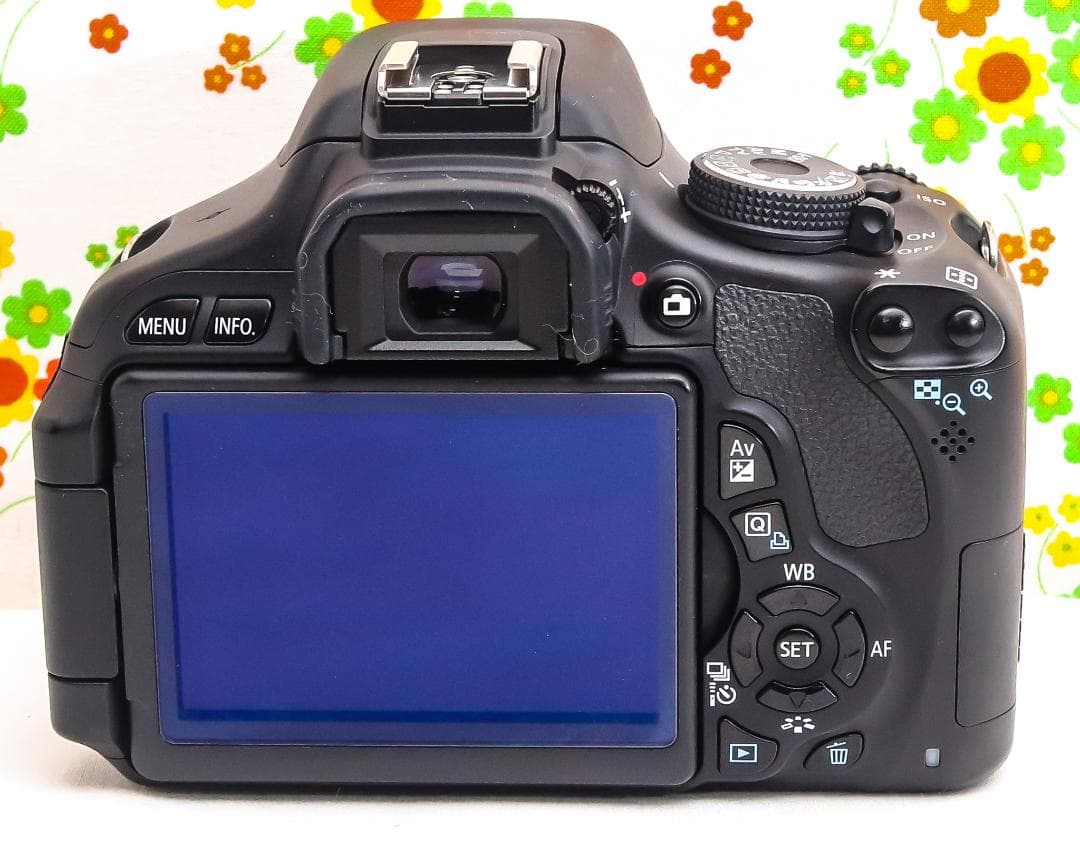 Canon kiss x5☆ダブルレンズ！☆スマホに転送！☆自撮りが楽々☆動画可