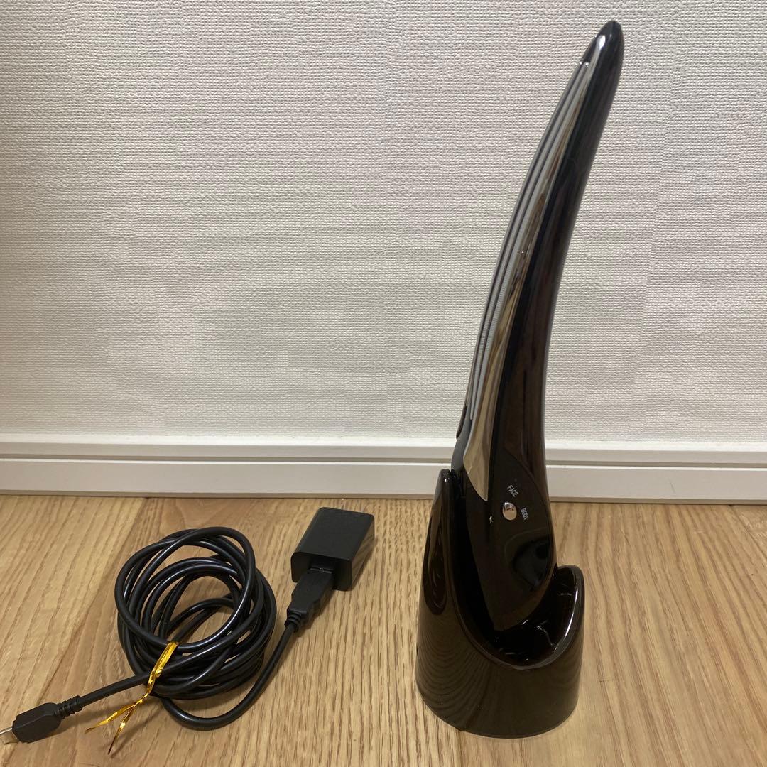 PYR KNIGHT パイラナイト　スタイリッシュデザイン　美顔器　充電式