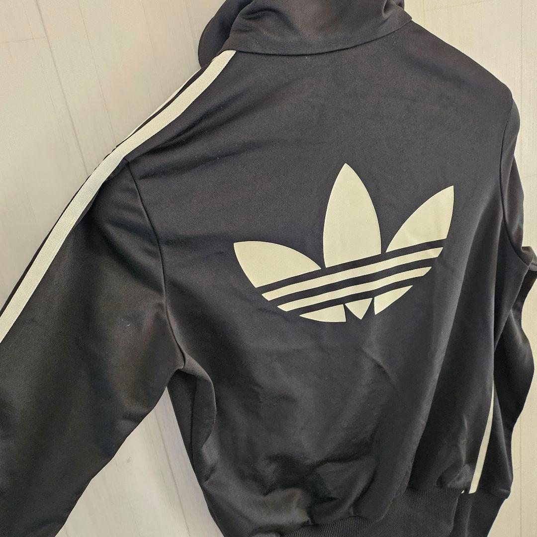 【人気】アディダス FB トラックジャケット バックプリント 黒 レディース S