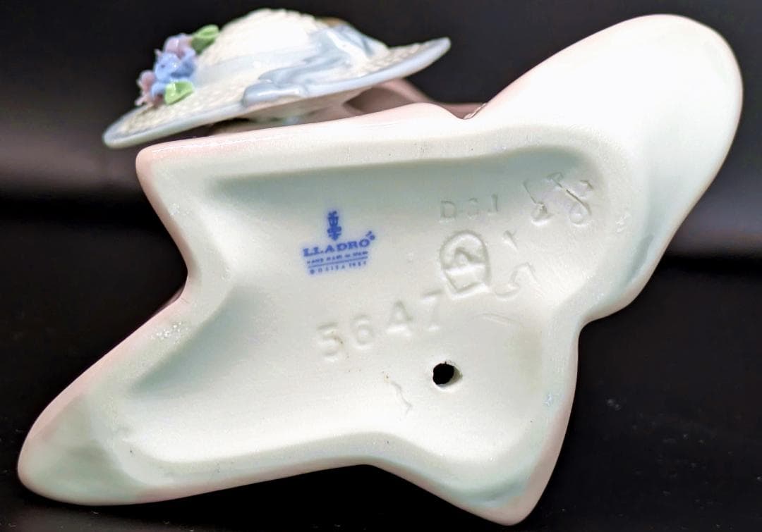 LLADRO リヤドロ●夏の陽ざし 少女サラ 5647●フィギュリン 置物 陶器