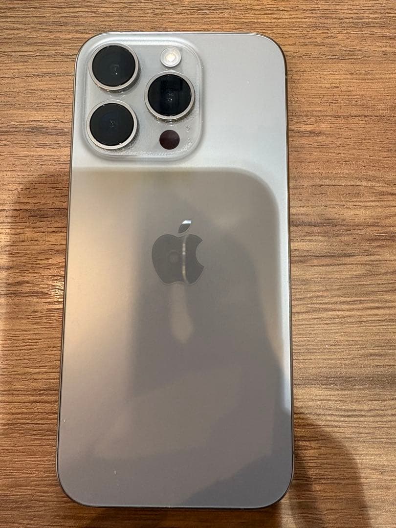 iPhone15pro 256GB ナチュラルチタニウム　ジャンク品