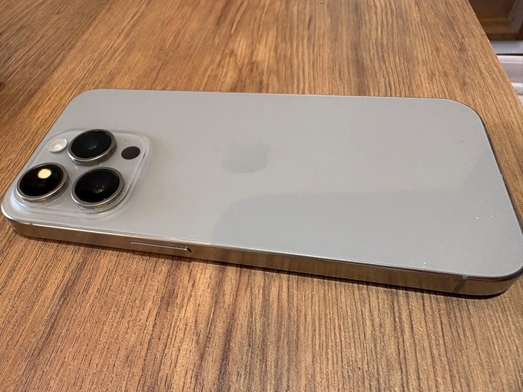 iPhone15pro 256GB ナチュラルチタニウム　ジャンク品