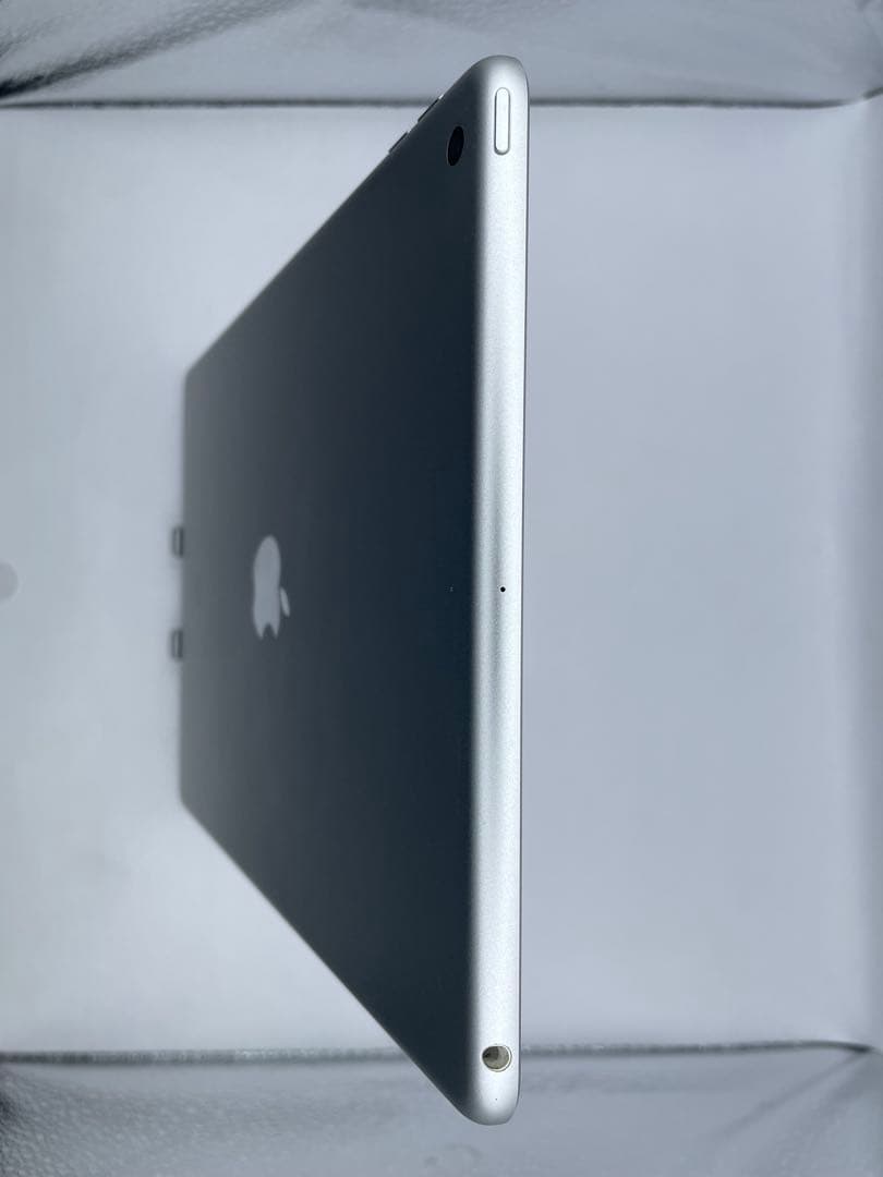 iPad 7世代 32GB バッテリー80%