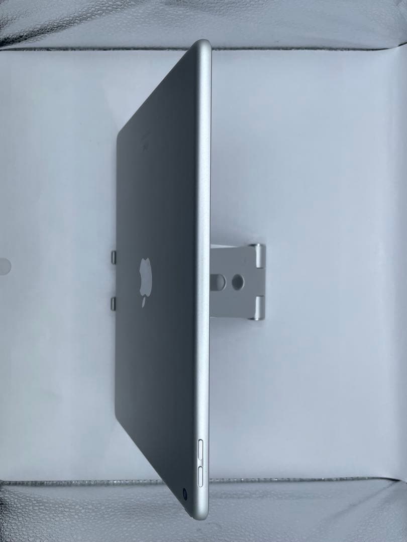 iPad 7世代 32GB バッテリー80%