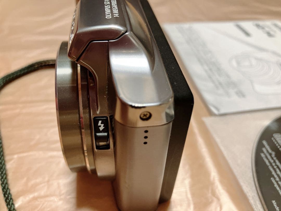 OLYMPUS SZ-14 コンパクトデジタルカメラ