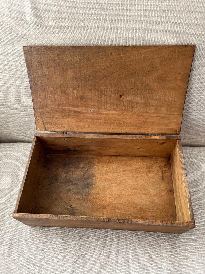 アンティーク小物入れ