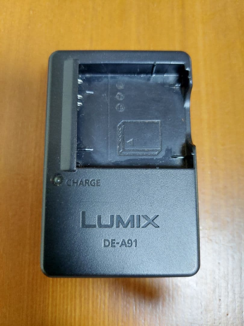 デジタルカメラ　Panasonic　DMC-S2　LUMIX