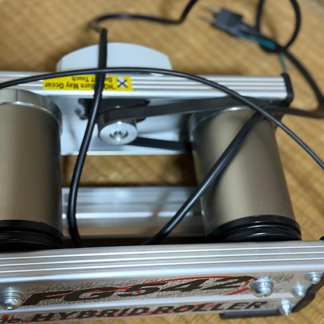 【極美品】MINOURA ローラー台 FG542