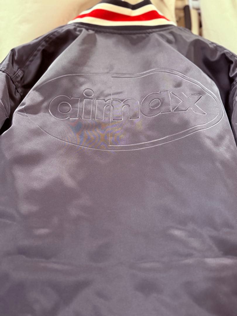 【新品】 リバプールFC エアーマックス ダグアウトジャケット AirMax L