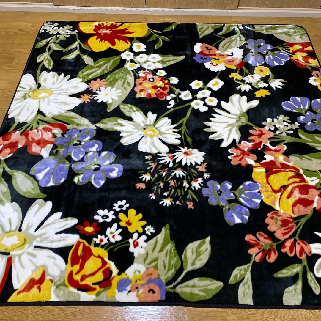 【新品】カーペット カバー185x185cm 2畳 ラグ 北欧風　花柄　洗える