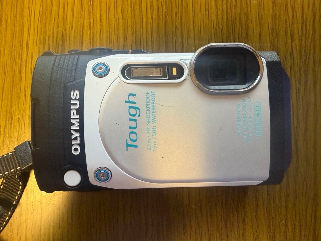 OLYMPUS オリンパス Tough TG-870 デジタルカメラ 防水