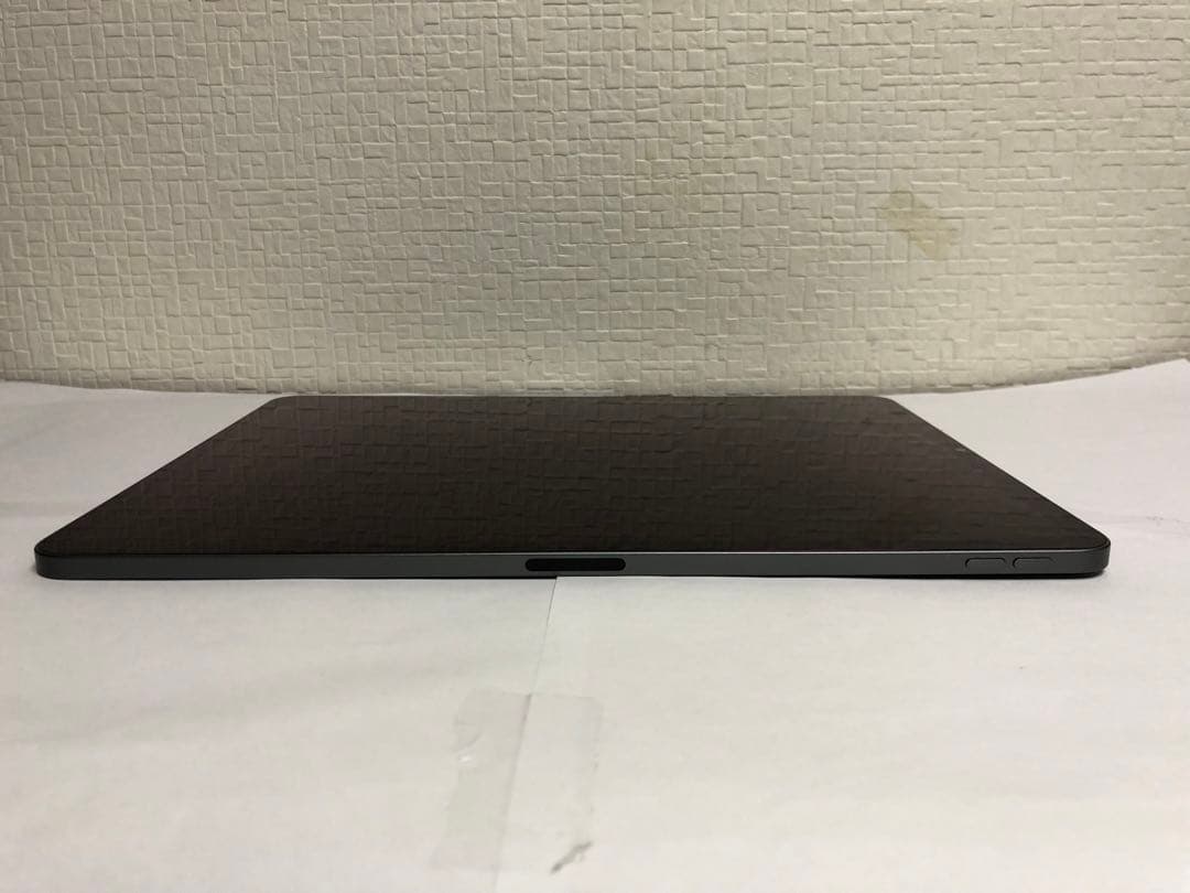 iPad Pro 12.9インチ（第5世代）256GB Wi-Fiモデル N11