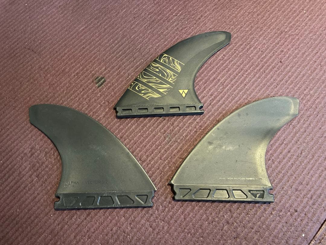 22日終了価格美品フューチャーフィン ALPHA VECTOR 3/2 フィンM