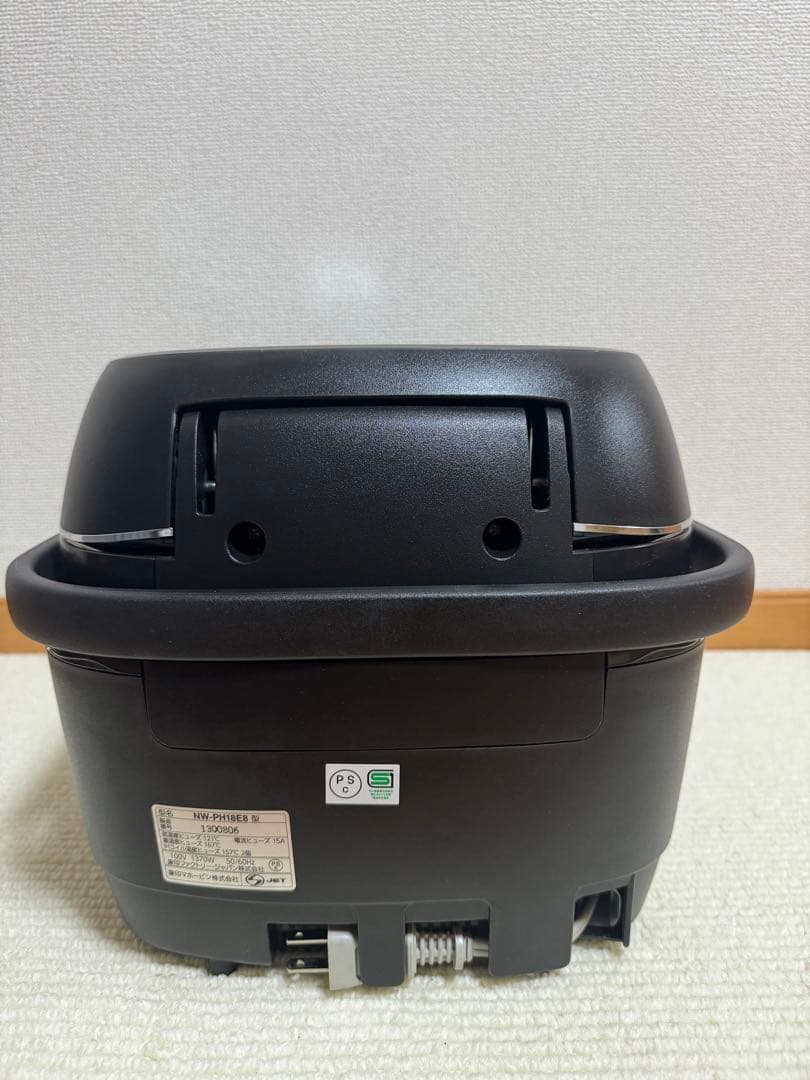 象印 炎舞炊き 圧力IH炊飯ジャーNW-PH18E8 2020年製