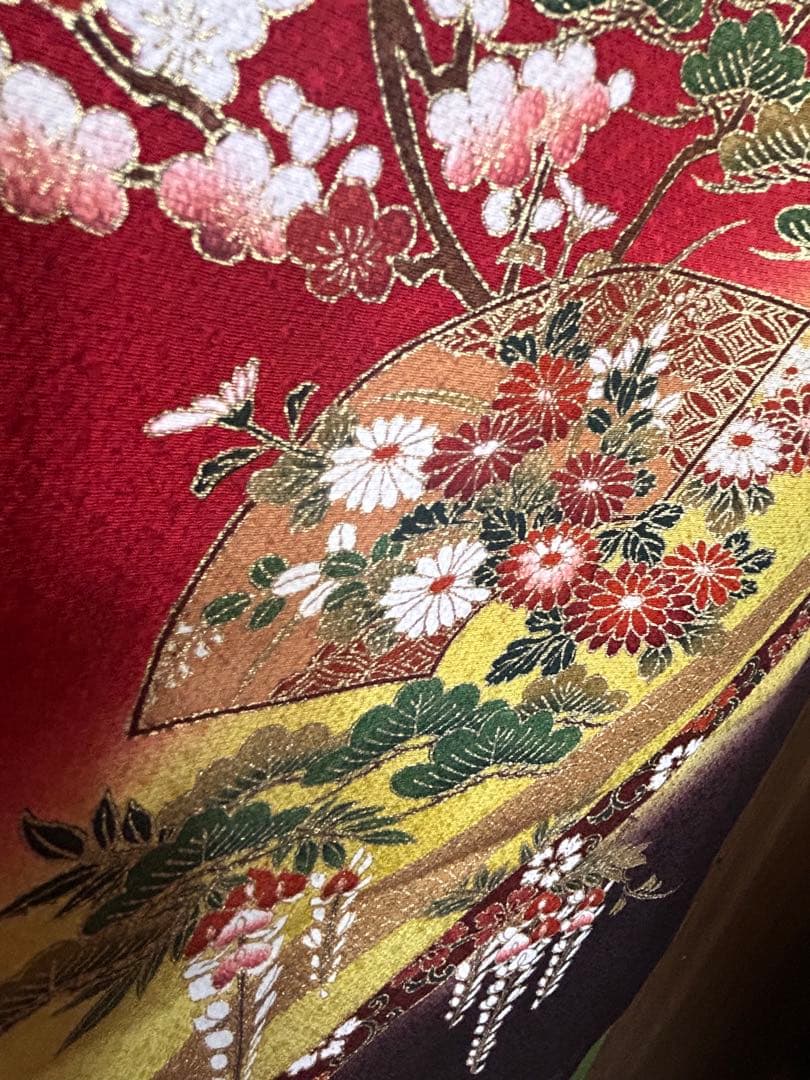 振袖赤地 藤花 風景 古典柄 金彩 晴れ着ガード