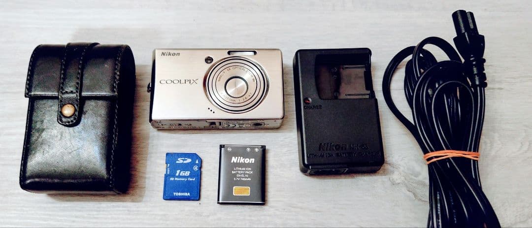 純正ケース Nikon ニコン COOLPIX クールピクス S510シルバー