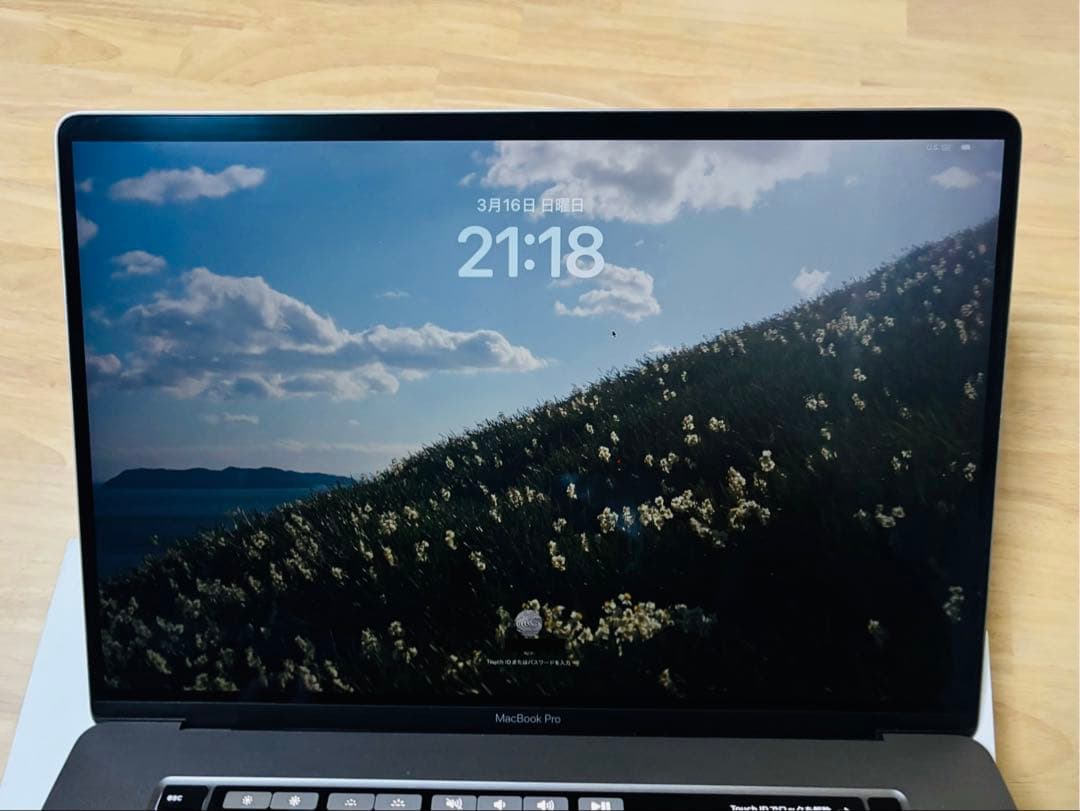 MacBookpro 2019 16インチ 16GB core i7 512GB