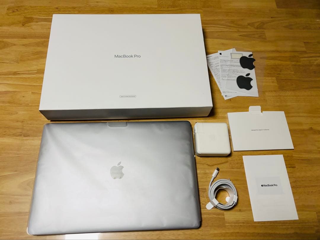 MacBookpro 2019 16インチ 16GB core i7 512GB