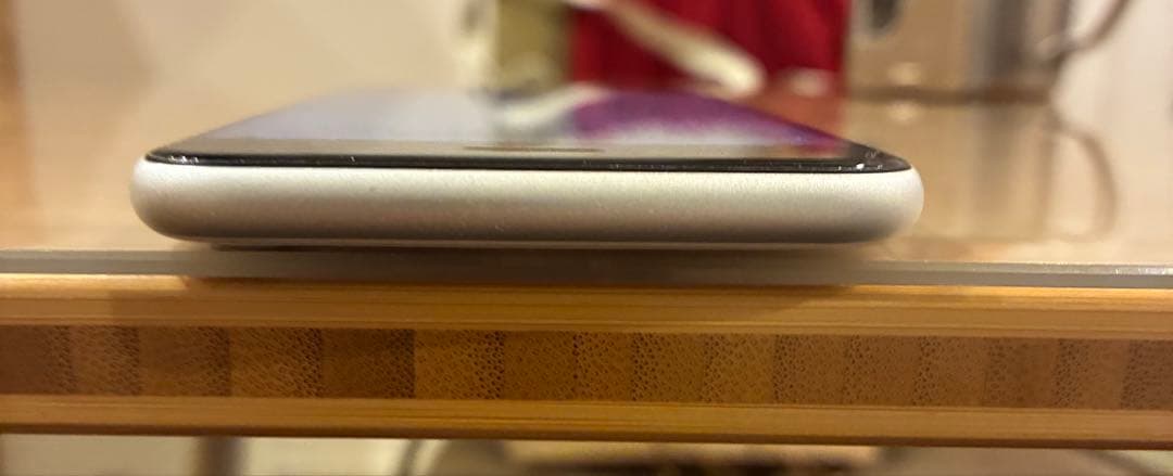 【おまけ付き】美品 Apple iPhone SE 第2世代 64GB ホワイト