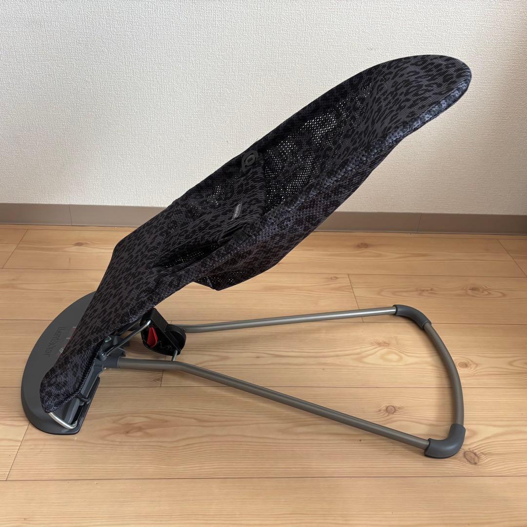 【美品】ベビービョルン　バウンサー　ブリスエアーアンスラサイト　レパード