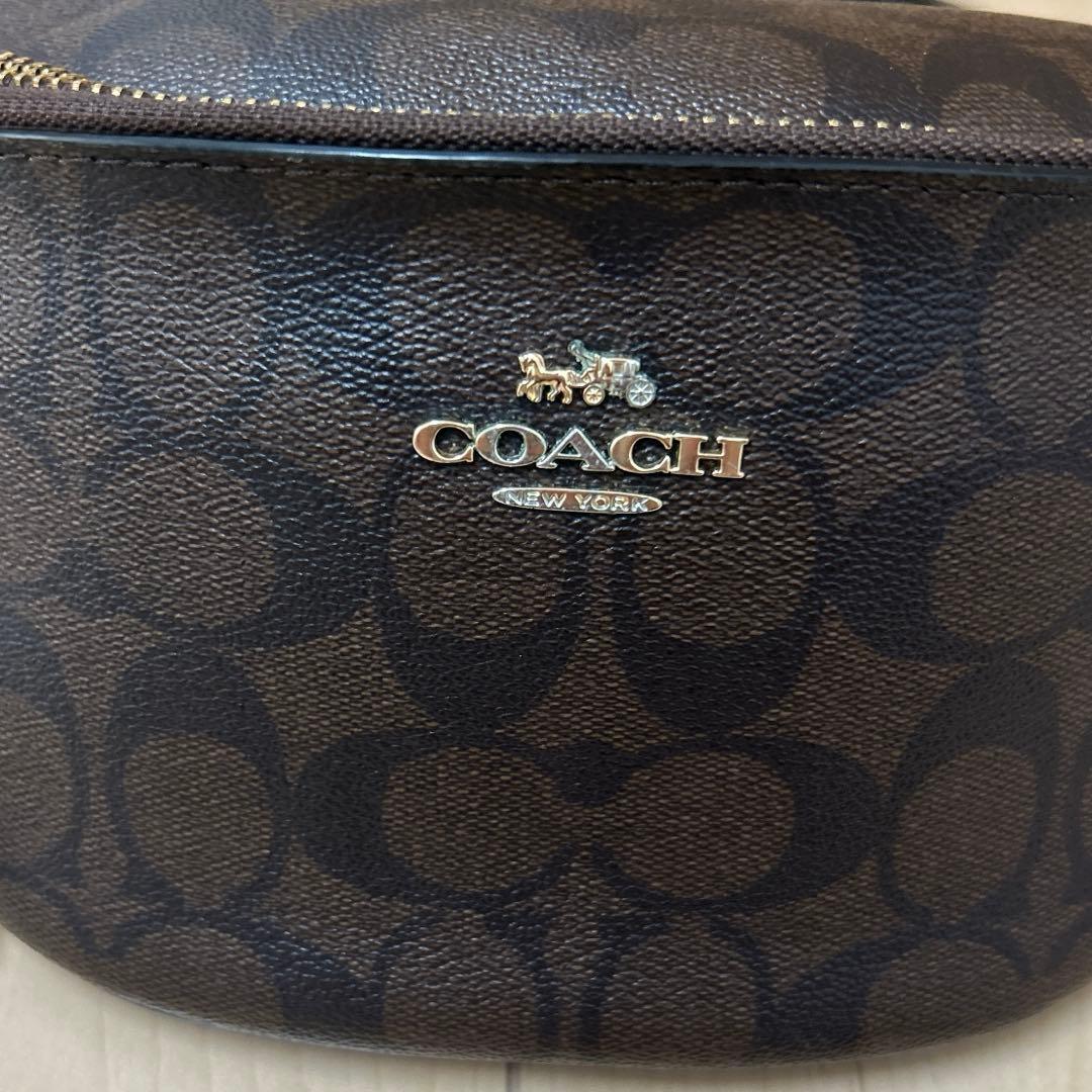 とと　コーチPVCレザーウエストポーチ