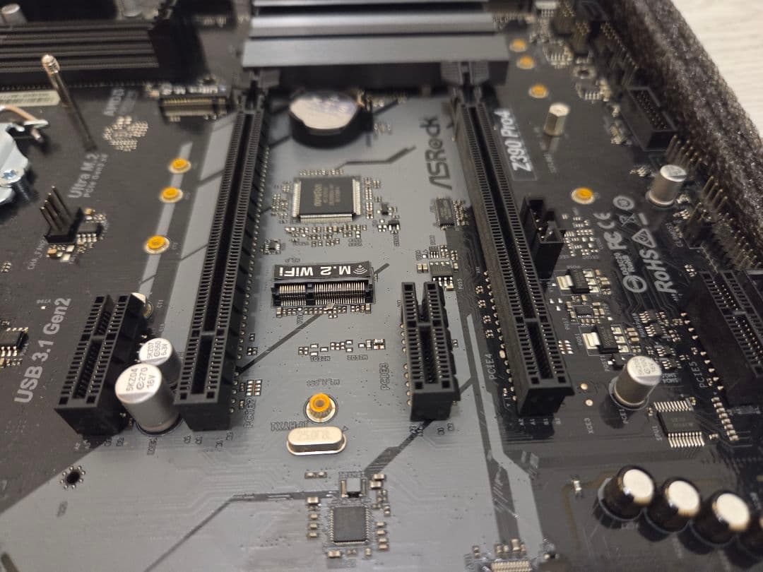 CPU Intel Core i9-9900K + Asrock z390 pro4