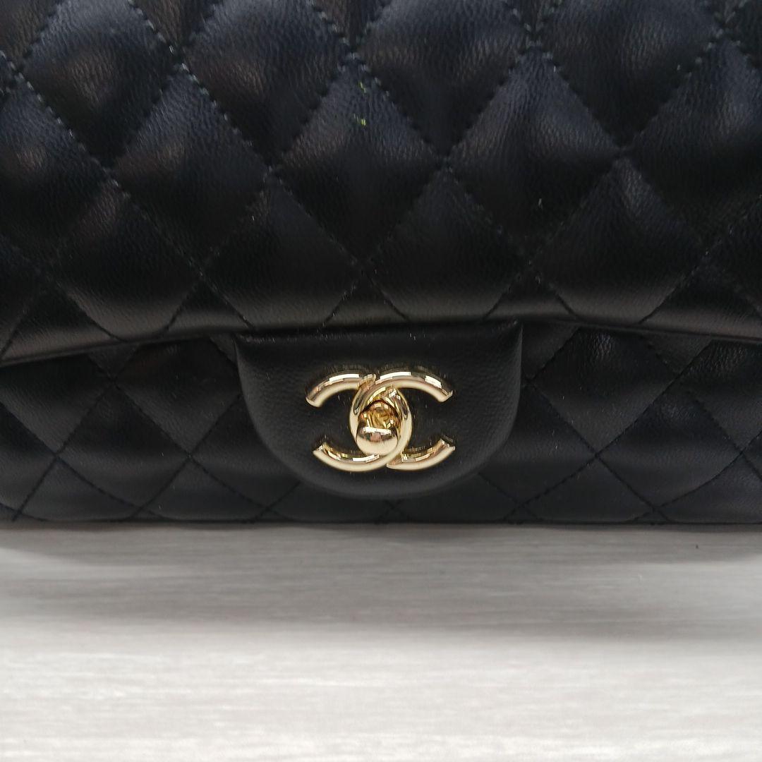 平行輸入　CHANELショルダーバック