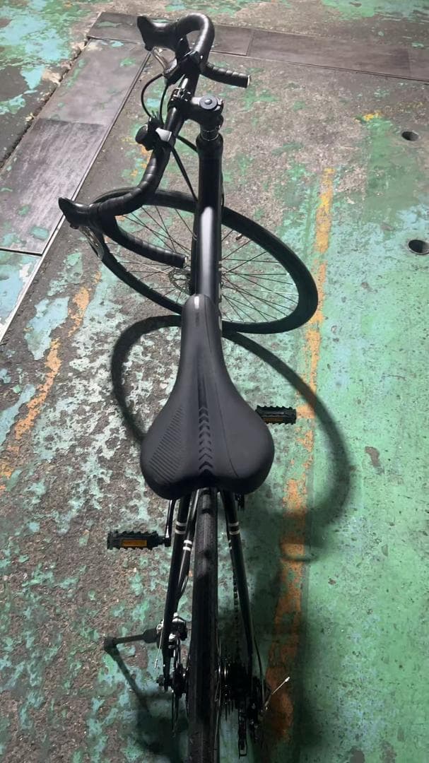 中古美品ロードバイク 自転車 初心者 21段変速　ブラック