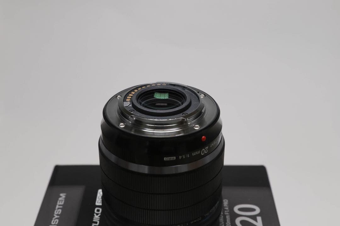 【美品・箱付き】OM SYSTEM M.ZUIKO 20mm F1.4 PRO