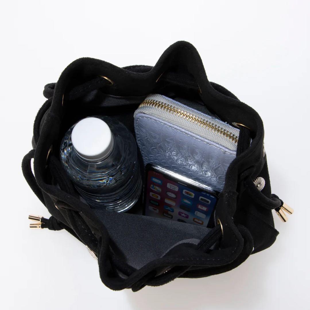 カカトゥ kakatoo / スエード調スタッズドロストバッグ ブラック