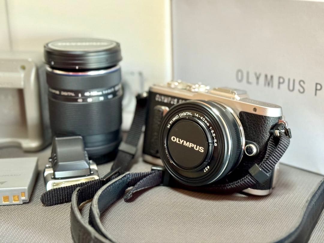 【シャッター回数1,167枚！】OLYMPUS PEN E-PL8 ダブルレンズ