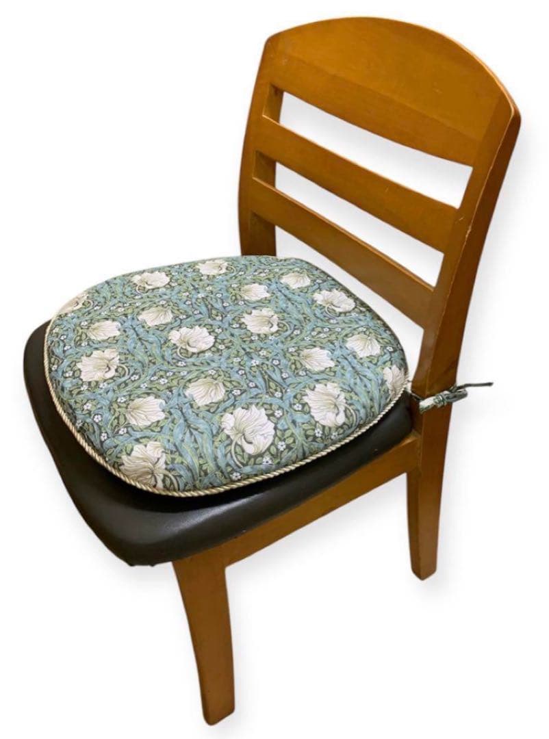 ピンパネル柄　ダイニングシートクッション　4枚セット