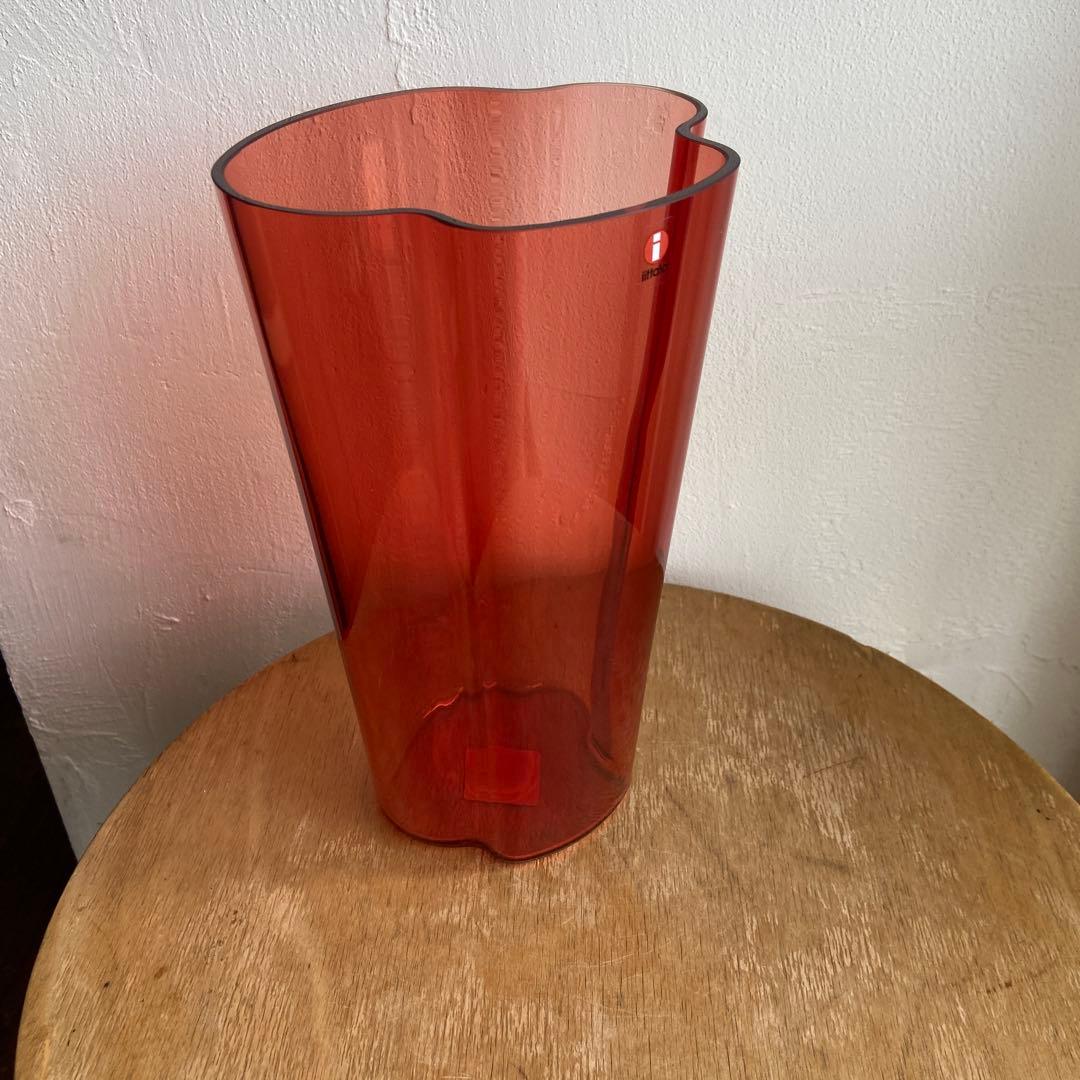  花瓶 イッタラ アアルトベース クランベリー　220mm