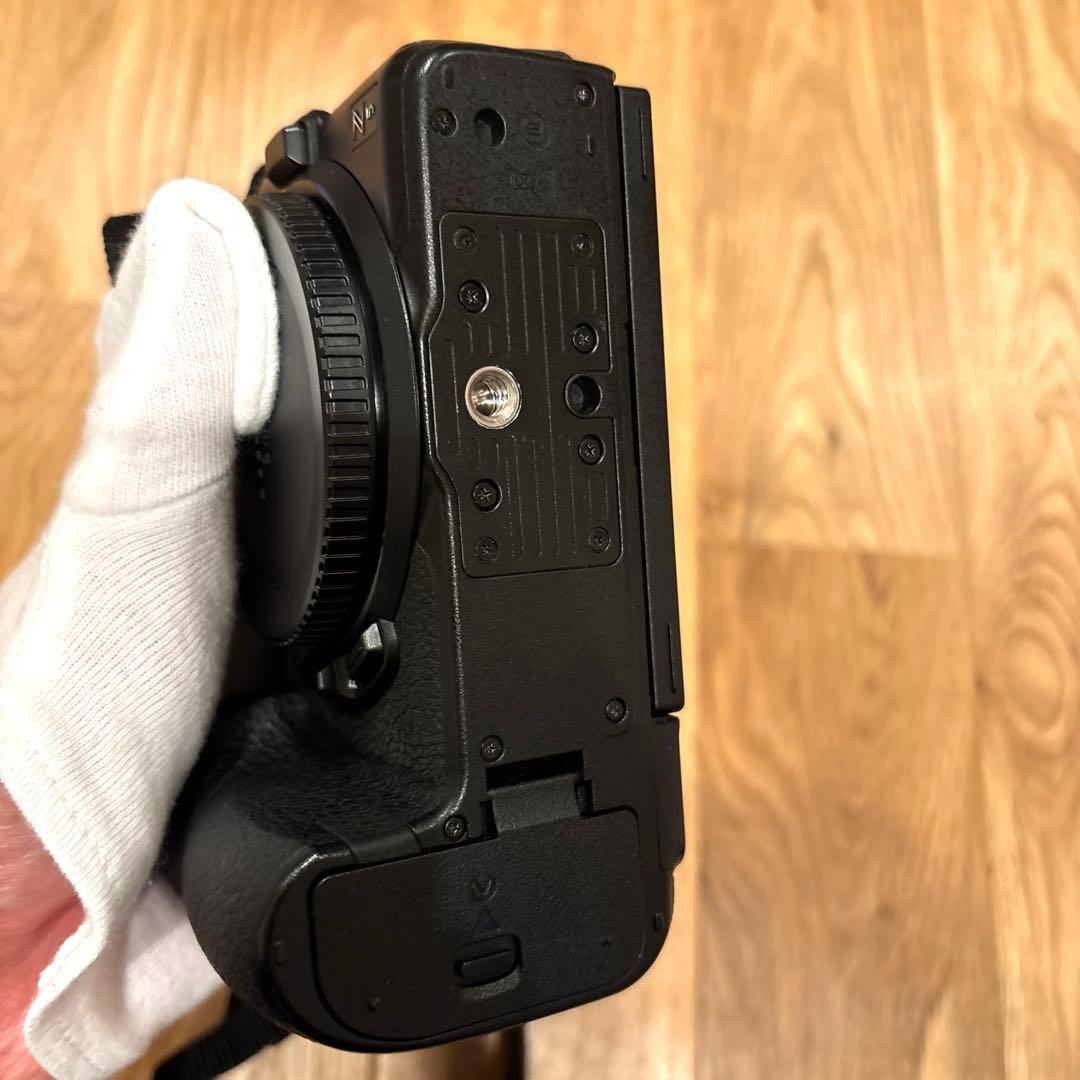 き*y様 Nikon Z5 ボディ ミラーレス一眼カメラ