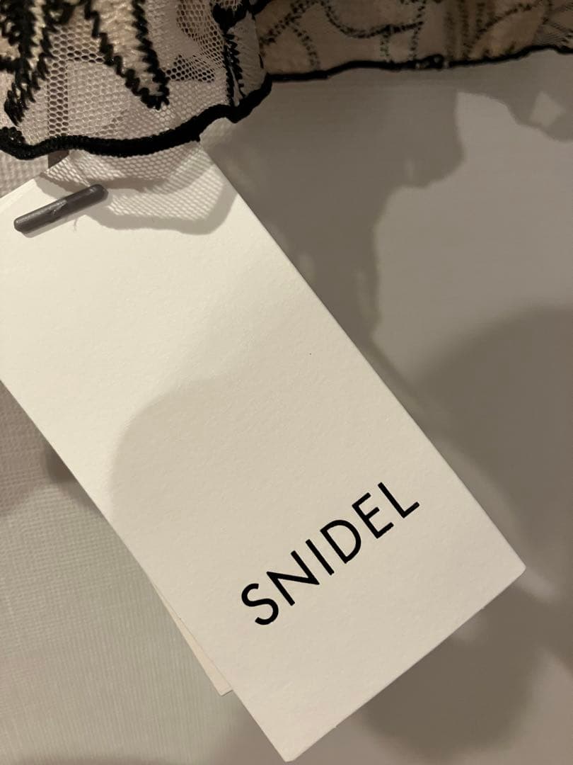 【未使用・タグあり】スナイデル　ショートチュールキャミソール