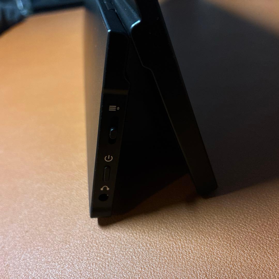 14.1型液晶モバイルモニター JAPAN NEXT製