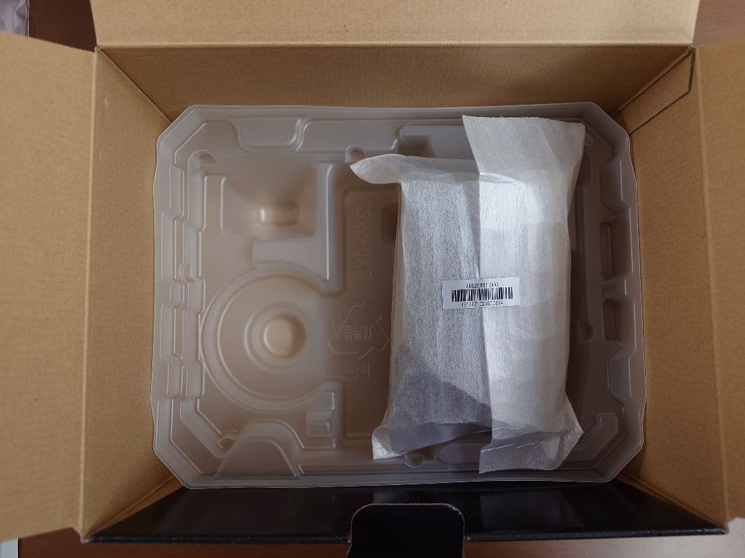 【ほぼ新品】（1400回）CANON キヤノン EOS R6ボディ