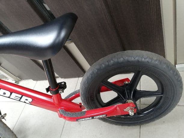 値下☆ストライダー赤&キャリーケースセット