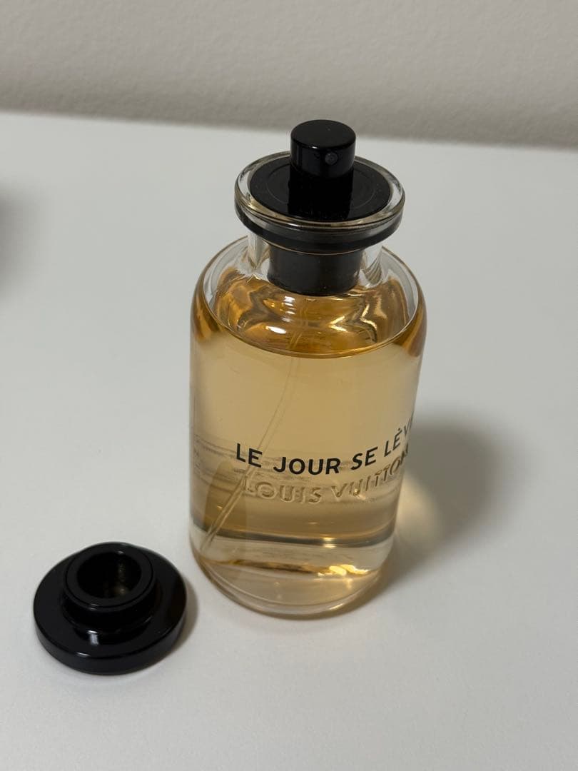 LOUIS VUITTON LE JOUR SE LÈVEルジュール•スレーヴ