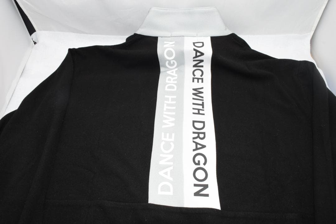 新品☆ダンスウィズドラゴン プレミアウオームZIPモック☆黒☆XLサイズ