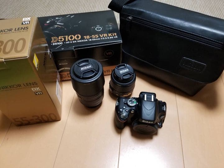 NIKON 一眼レフカメラ　D5100 ダブルズームキット