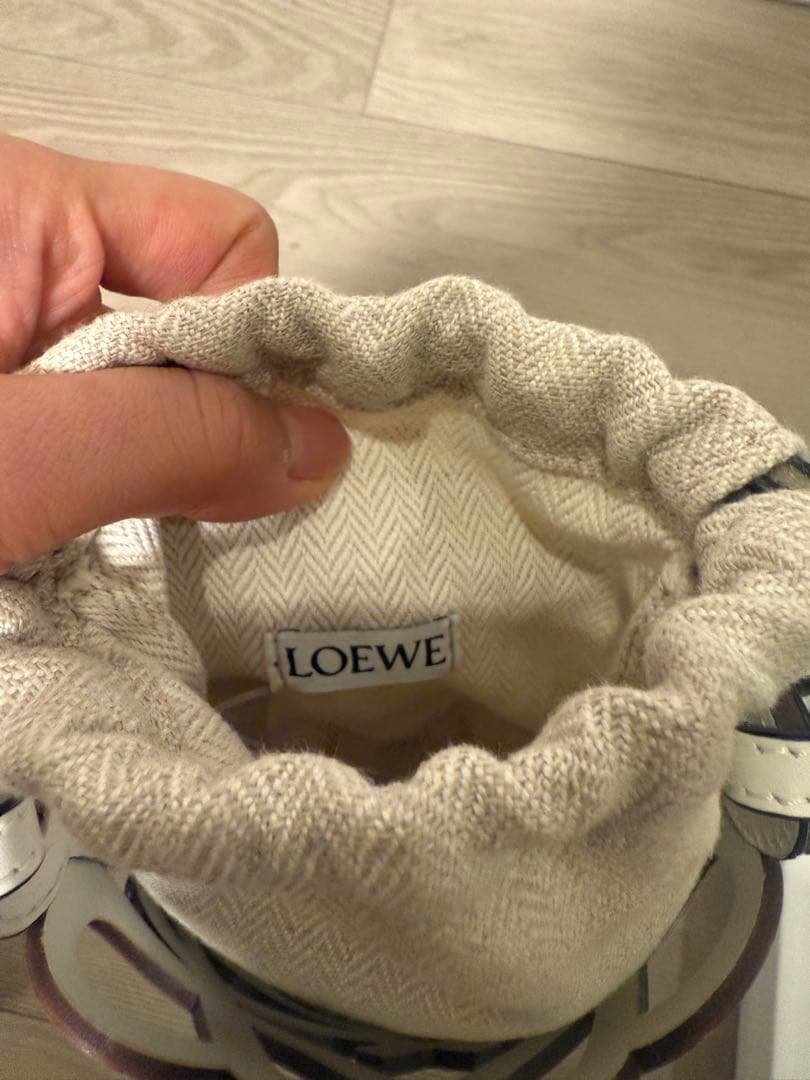 LOEWE ショルダーバッグ アナグラム
