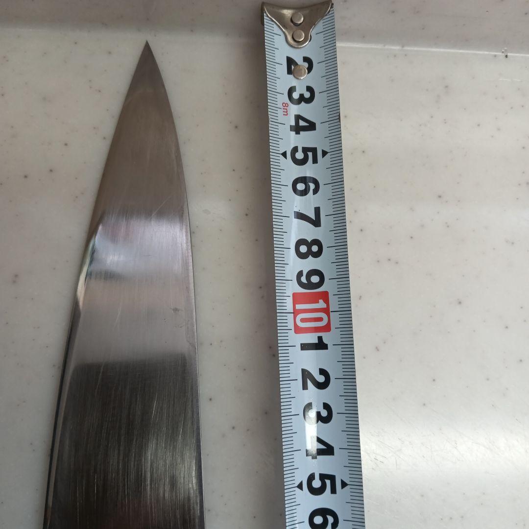 刃渡り約30cmの牛刀